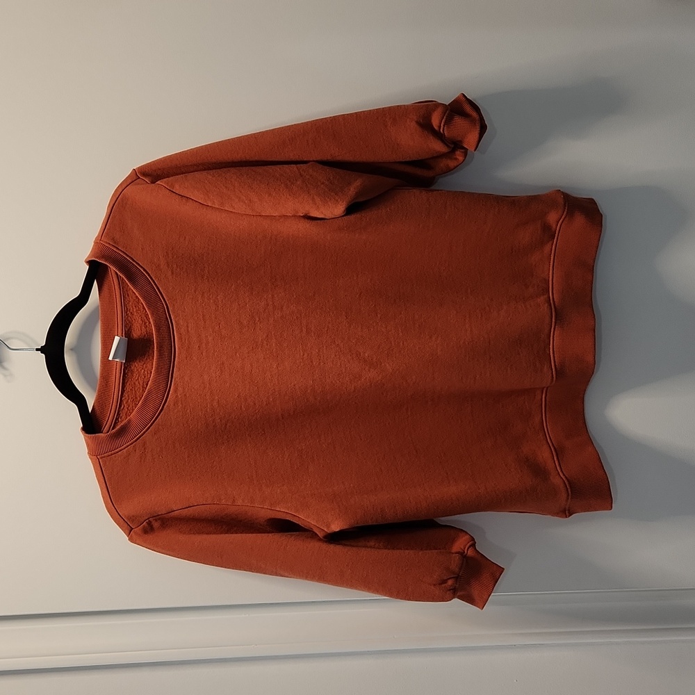 Sweatshirt